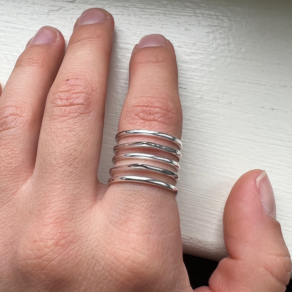 Stella & Dot stackable look, silver adjustable ring